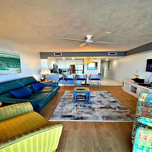 Vacation In Comfort And Luxury - 1 Bedroom Direct Oceanfront - Wyndham Ocean Walk 1007 Apartment Daytona Beach